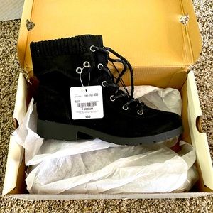 St John’s brand new womens booties